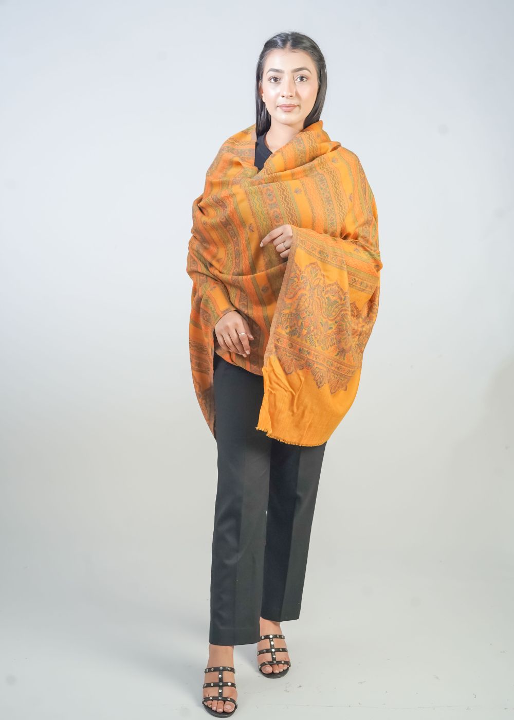 KANI WOVEN PALLA BOOTI SHAWL