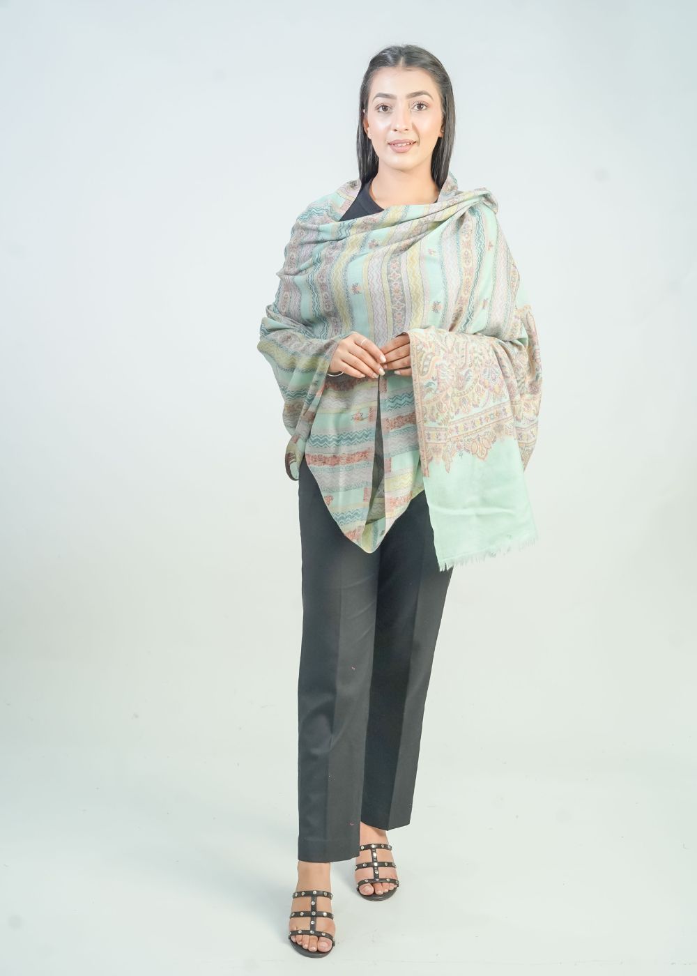 KANI WOVEN PALLA BOOTI SHAWL