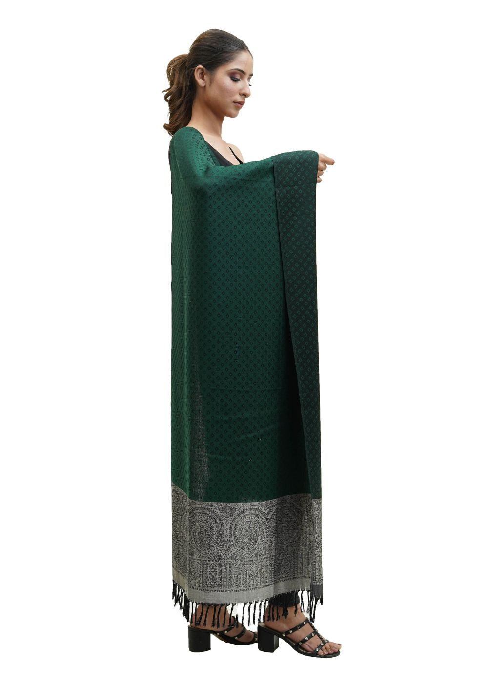 SILK WOOL JACQUARD STOLE WITH ELEGANT PALLA