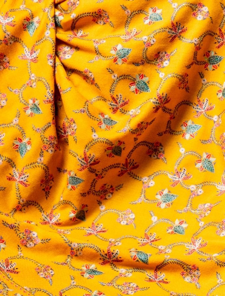 YELLOW COLOUR KASHMIRI HAND EMBROIDERY HEAVY JAAL ON PURE PASHMINA