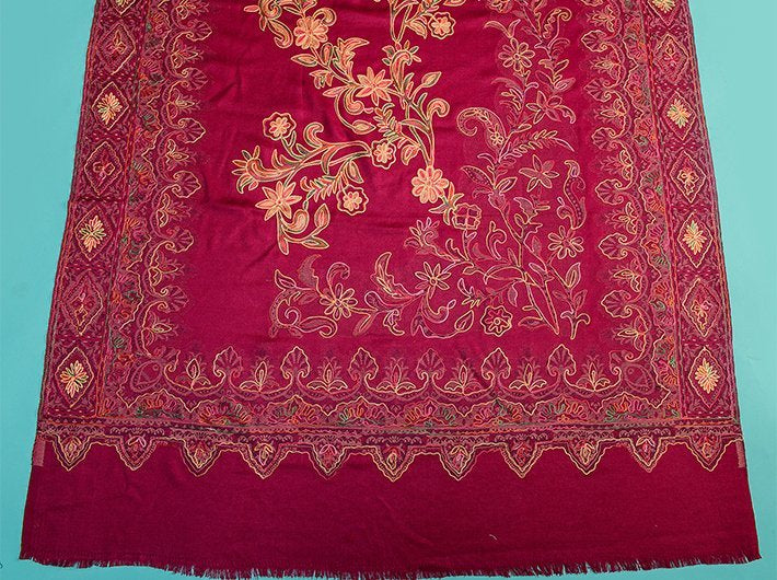 CHAIN STITCH EMBROIDERY ON MAGENTA PINK PURE WOOL JAMAWAR SHAWL