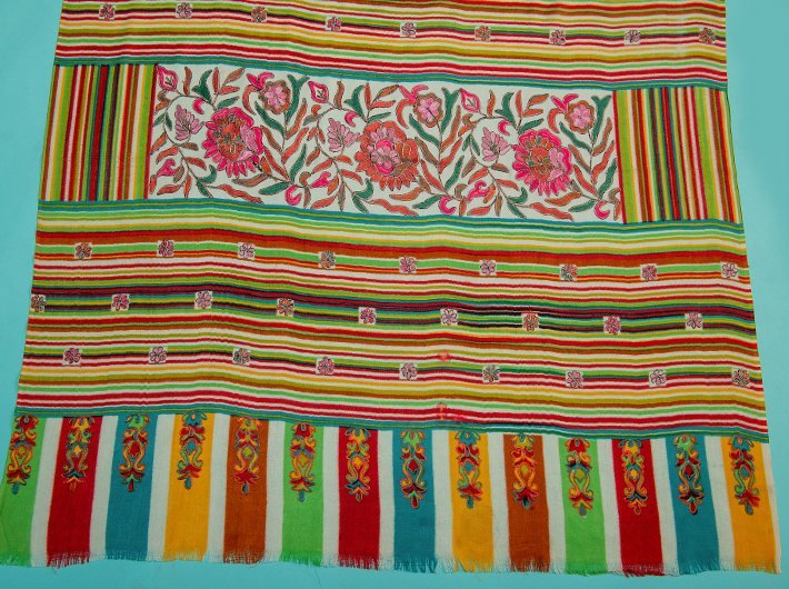 CHAIN STITCH EMBROIDERY ON MULTICOLOURED 100% WOOL SHAWL STYLED WITH SCREEN PRINT