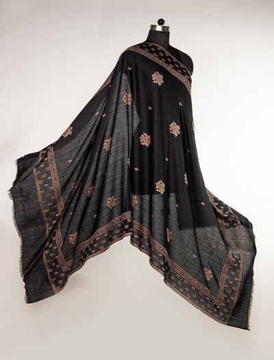 SUPER FINE MERINO WOOL SHAWL IN WOVEN KANI TECHNIQUE WITH BOOTI PATTERNS