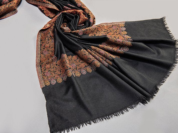 BLACK EXTRA FINE MERINO WOOL KANI SHAWL IN ELEGANT MELANGE STYLE